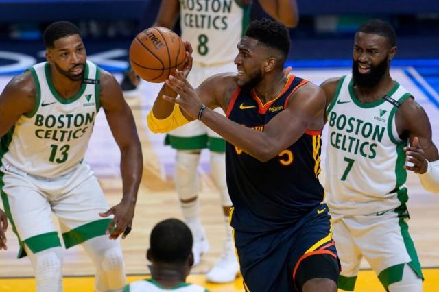 开云APP-三大中锋全部伤退 被迫回归极致五小勇士再遇困境